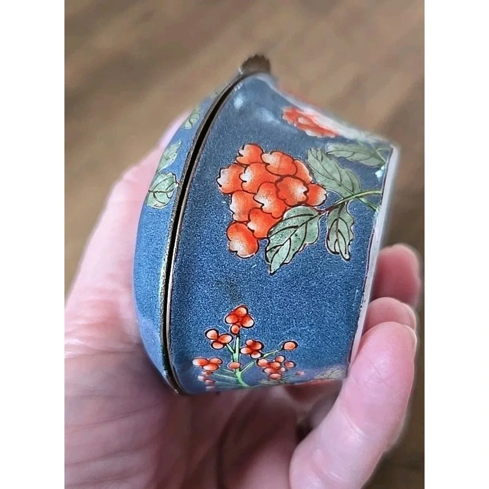 VTG Enameled Granite Ware Butterfly/Floral Brass Hinged Trinket Dish